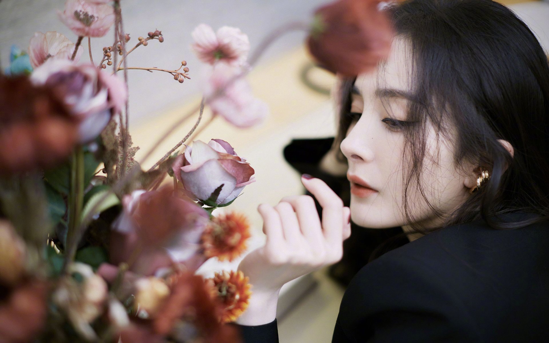 kaiyun体育综合-_超级天幕竞速：在星空下的极速竞技_，天幕技巧