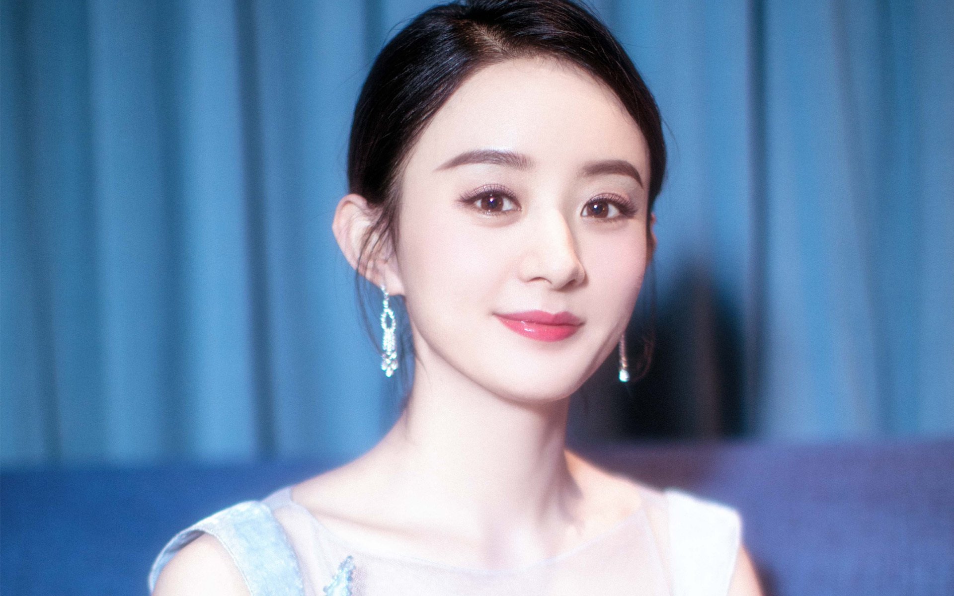 kaiyun官方网站-“德甲强大阵容炫技，比赛精彩纷呈”，德甲最强