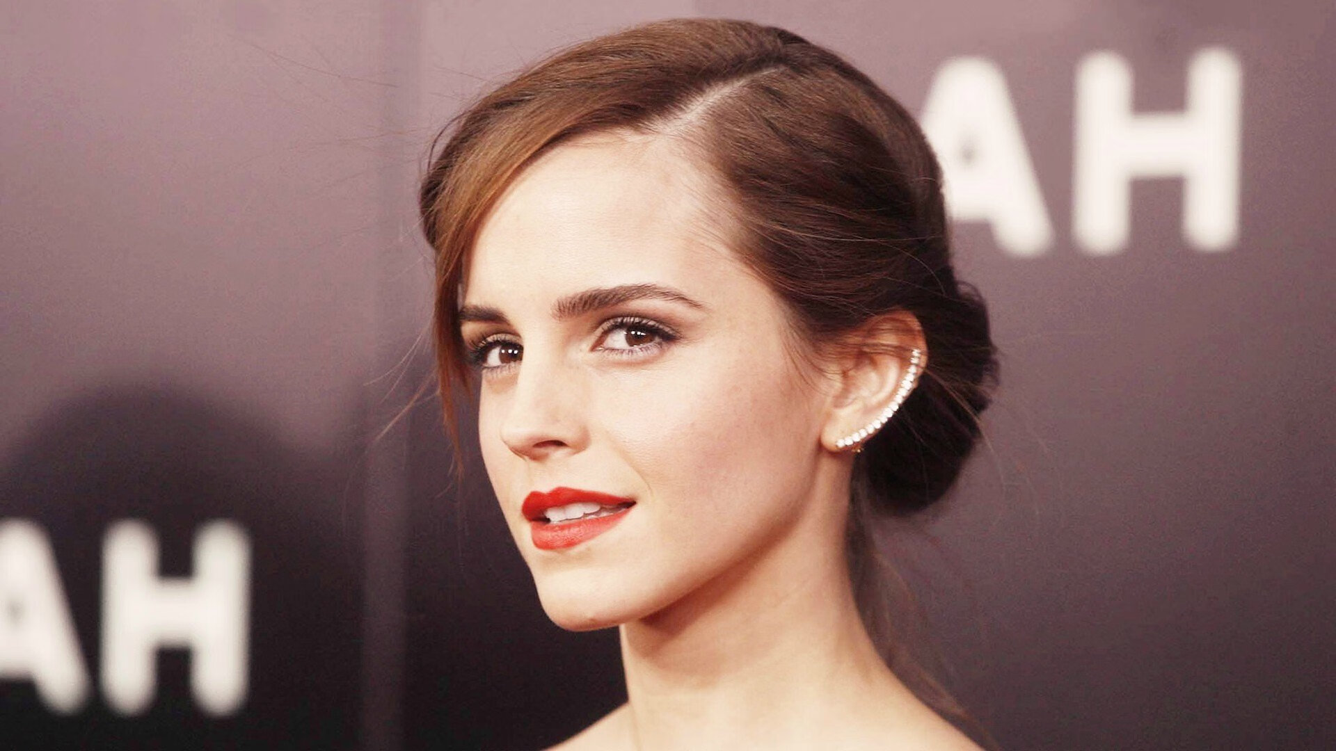 kaiyun体育综合-篮网赛前组织高强度热身提升实战效率，篮网公开训练合照