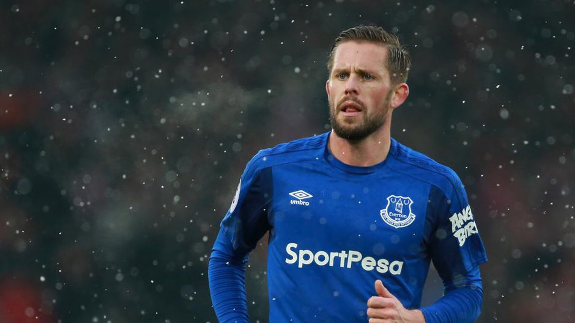 从挫折中崛起：车手的逆境成长故事，励志车手故事