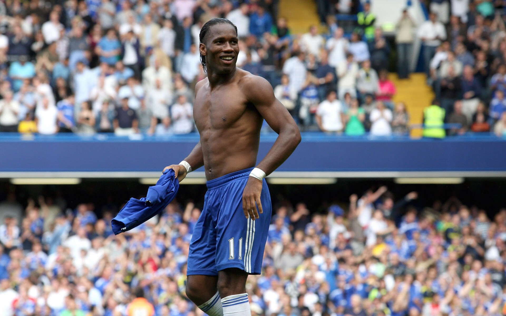 史上“最硬汉”防守：面对巨人队的双人包夹，依旧稳如泰山！