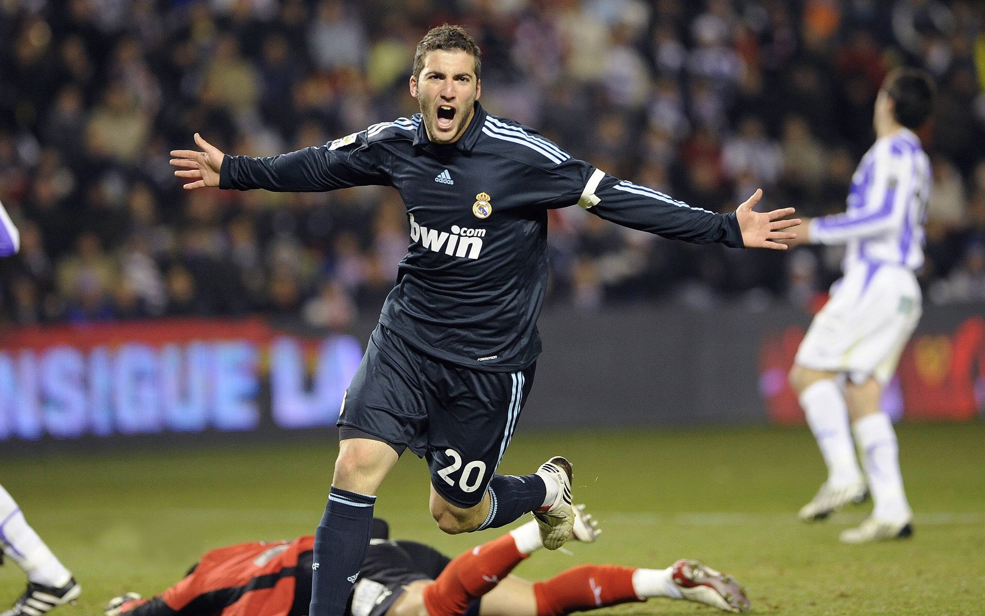 未来“足球巨星”的黄金起点——欧冠养成记,欧冠足球冠军